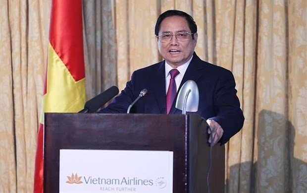 PM urged US businesses to invest in tourism and trade in Vietnam